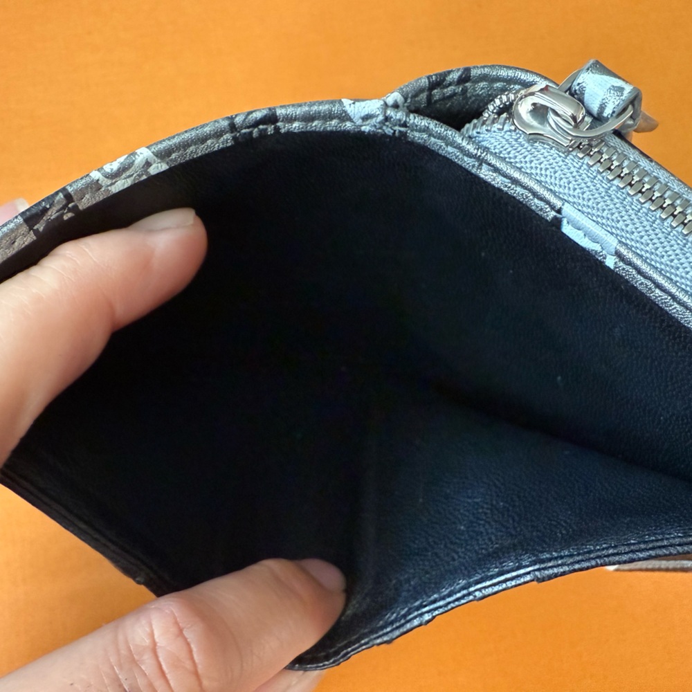Balenciaga Silver Compact Wallet - Picture 5 of 8